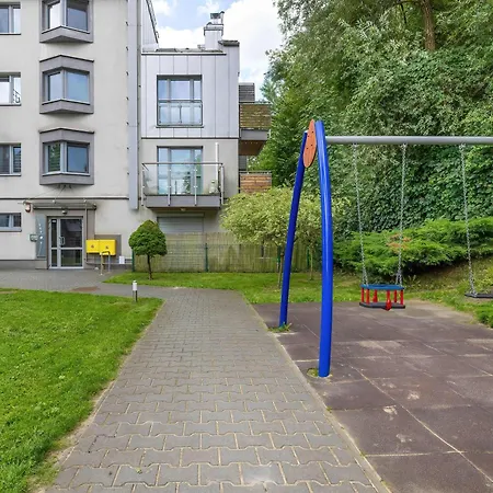 Modern With A Balcony In A Quiet Estate By Renters